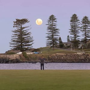 Full Moon Rise at Kiama Harbour