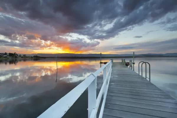 Deakin Reserve, Oak Flats